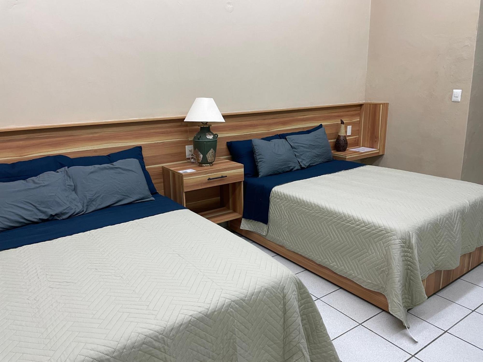 Accommodation Huzares Oaxaca Extérieur photo
